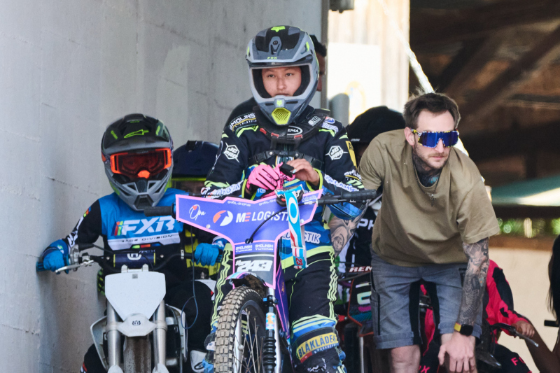 26-05-08_15-33_550-mm_NI8_7137