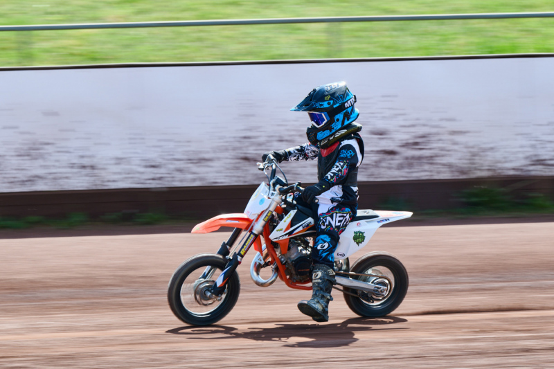 26-05-08_15-38_200-mm_NI8_1262