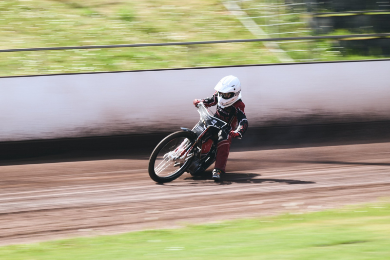 26-05-08_15-42_200-mm_NI8_1330