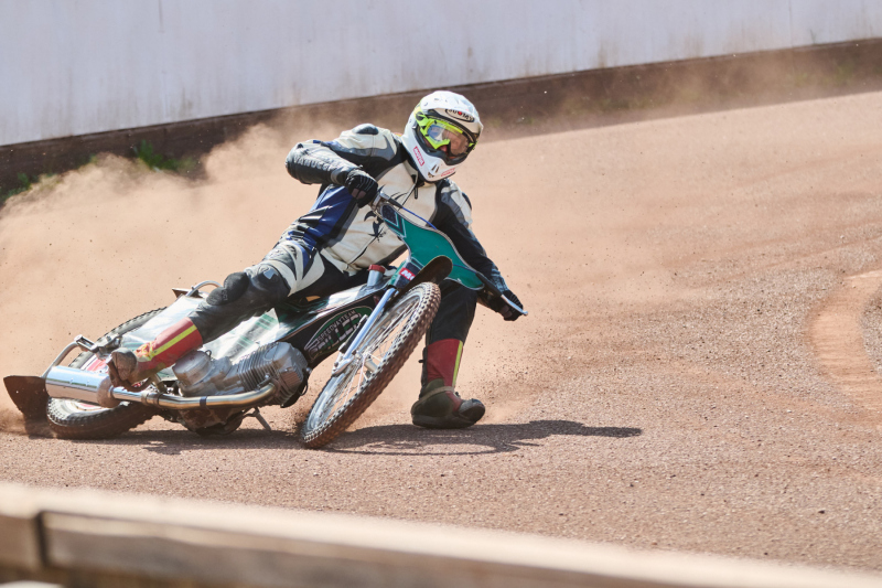 26-05-08_15-49_180-mm_NI8_7318