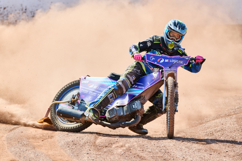 26-05-08_16-02_350-mm_NI8_7429