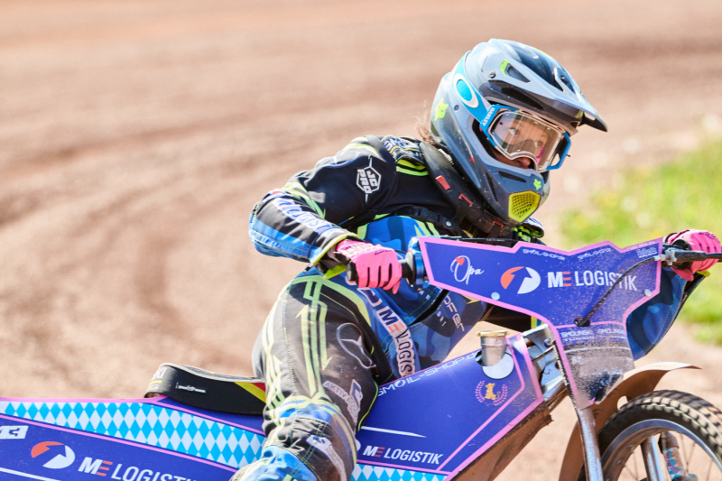 26-05-08_16-02_440-mm_NI8_7436