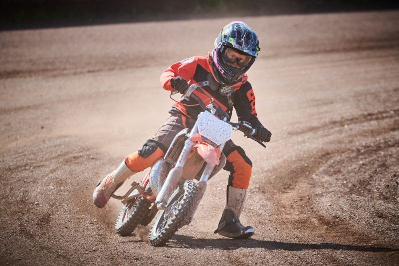26-05-08_16-06_370-mm_NI8_7541