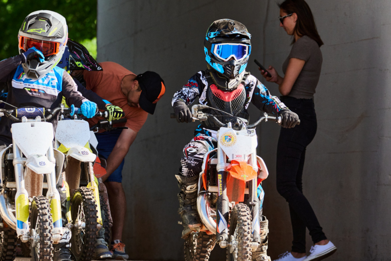 26-05-08_16-42_180-mm_NI8_7771