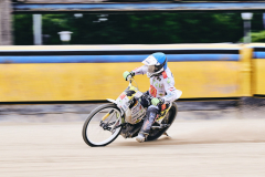 NI8_4684-200-mm-1-250-s