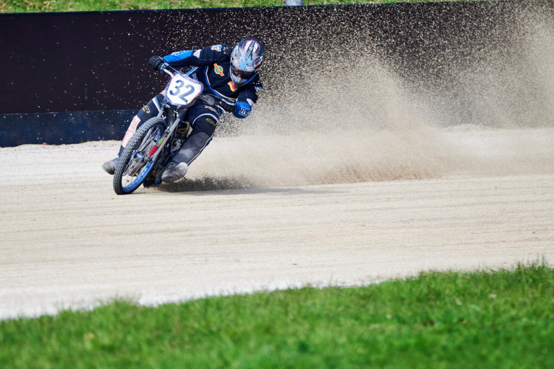 NI8_1760-600-mm-1-2000-s-26-04-11