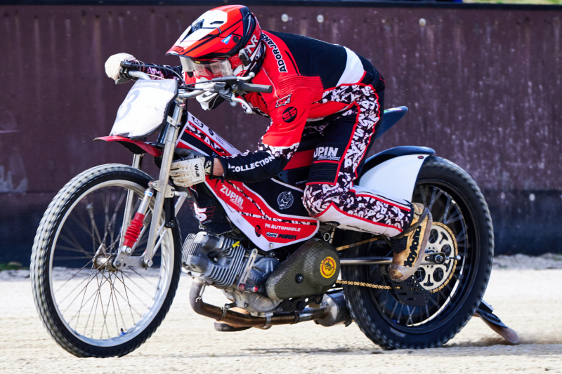 NI8_1915-320-mm-1-2000-s-26-04-11