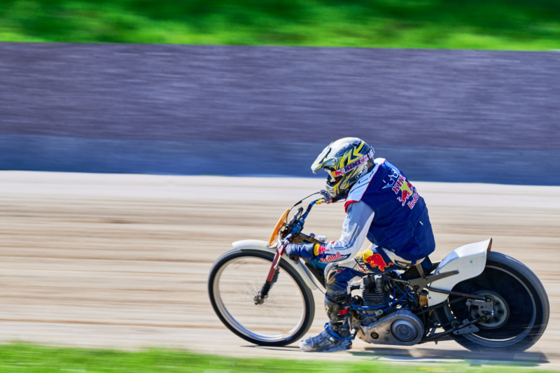 NI8_6740-230-mm-1-125-s-26-04-11