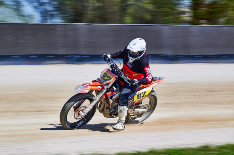 NI8_9257-200-mm-1-160-s-26-04-11