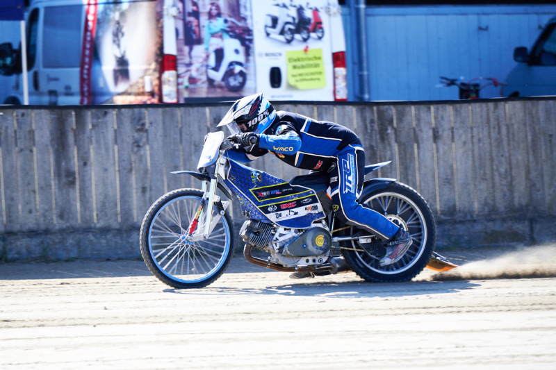 NI8_0208-165-mm-1-2000-s-26-03-28