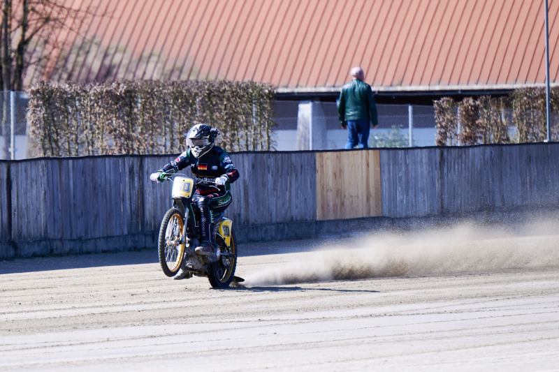 NI8_0227-165-mm-1-2000-s-26-03-28