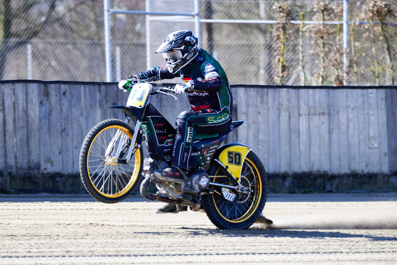 NI8_1203-340-mm-1-2000-s-26-03-28