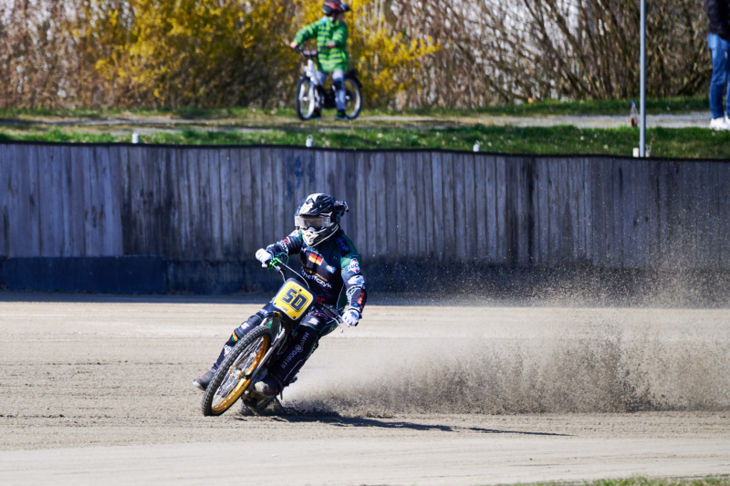 NI8_1256-500-mm-1-2000-s-26-03-28