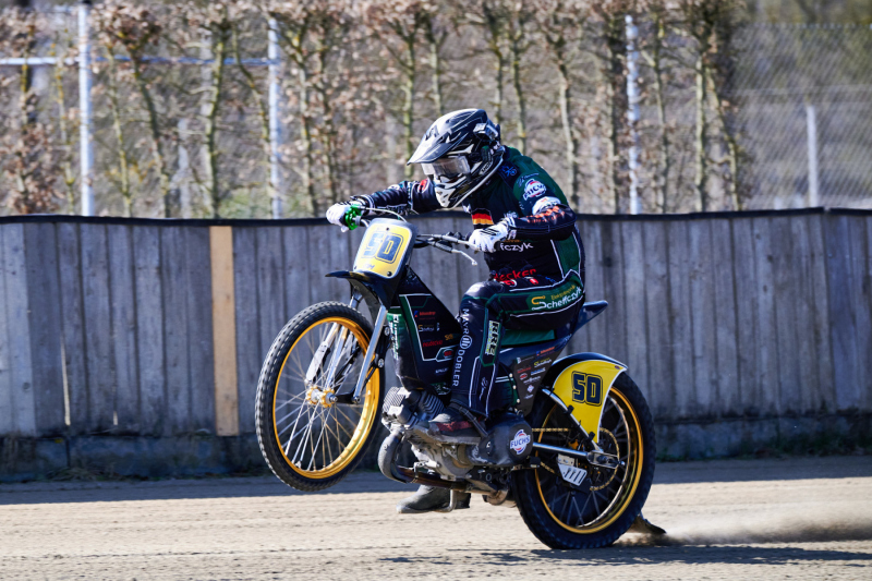 NI8_1408-320-mm-1-2000-s-26-03-28