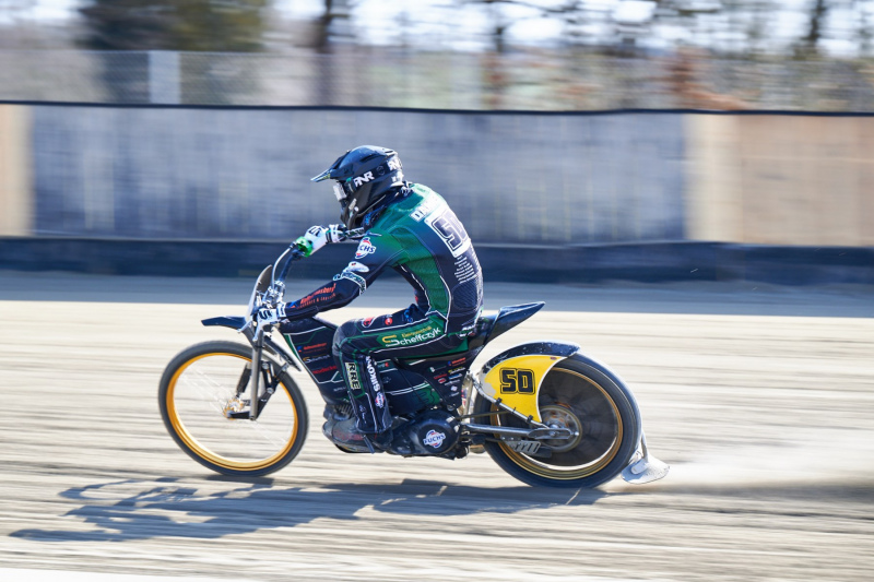 NI8_1898-135-mm-1-250-s-26-03-28