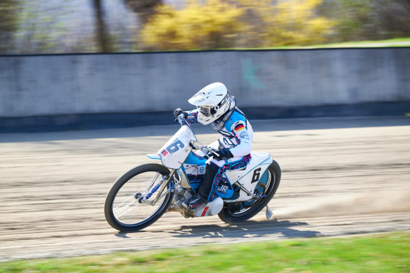 NI8_1932-200-mm-1-250-s-26-03-28