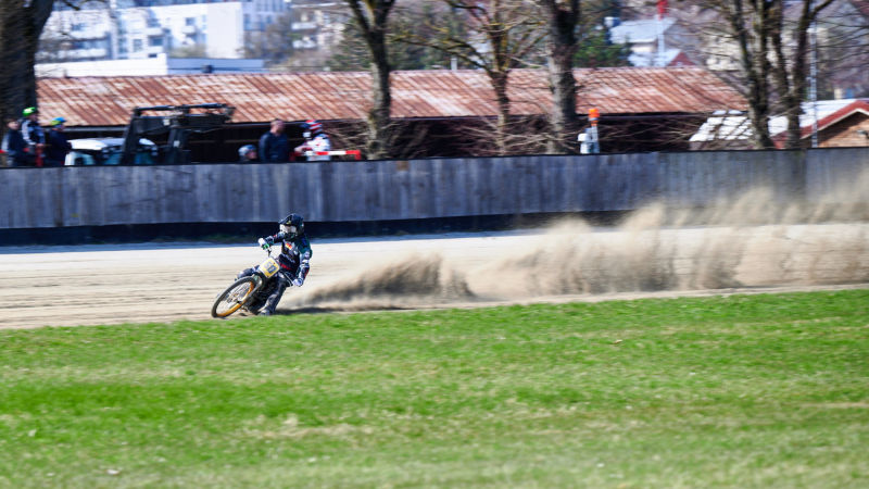 NI8_2101-200-mm-1-320-s-26-03-28