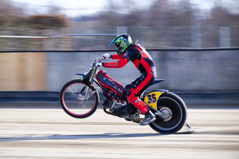 NI8_2703-28-03-26-15-09