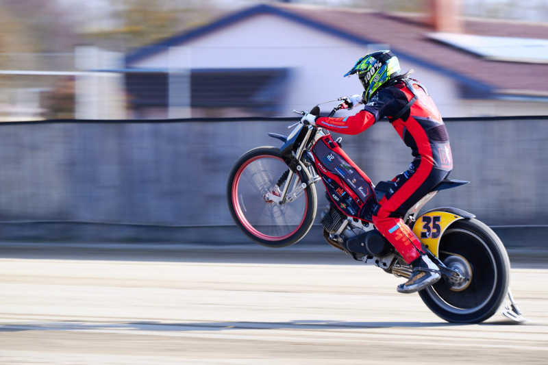 NI8_2706-28-03-26-15-09