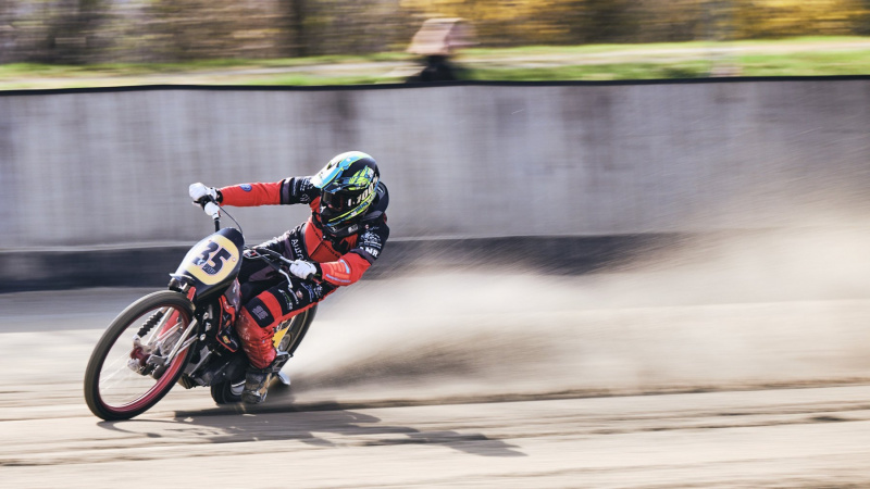 NI8_2948-200-mm-1-160-s-26-03-28