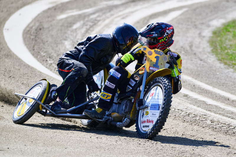 NI8_3137-28-03-26-13-11