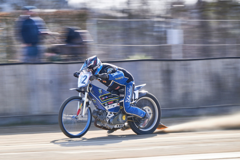 NI8_3238-200-mm-1-160-s-26-03-28