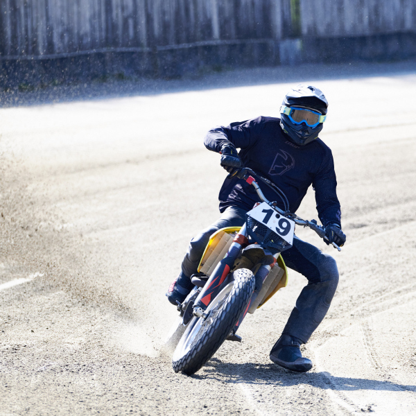 NI8_3454-28-03-26-13-19