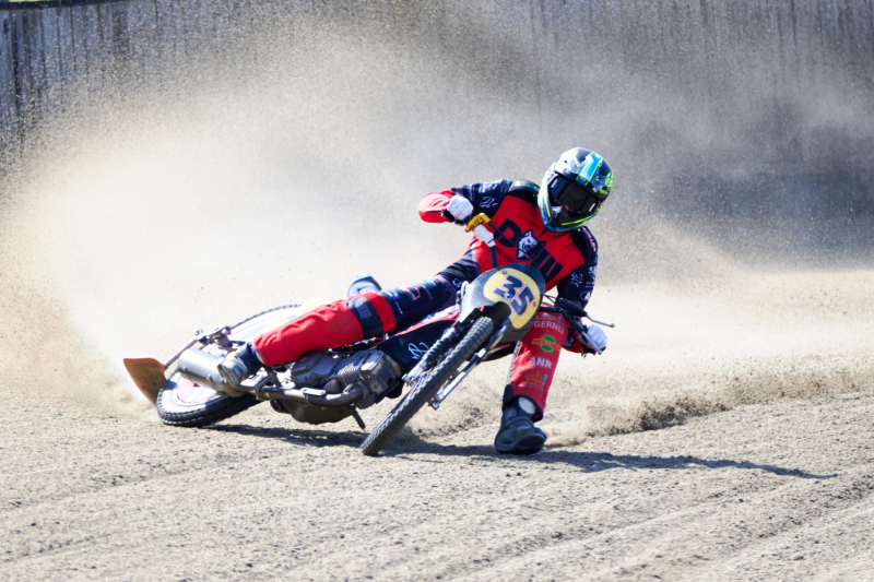 NI8_3543-28-03-26-13-27