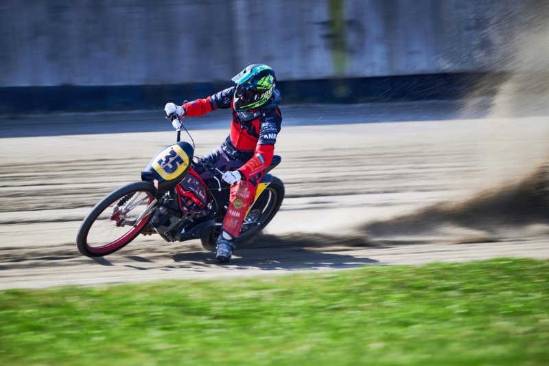 NI8_5165-550-mm-1-250-s-26-03-28