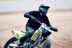 NI8_9906-f2.8-1-3200-s